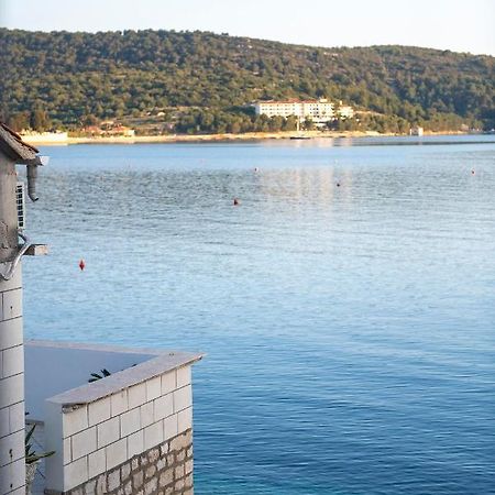 Beachfront Studio Andrina Vis Dış mekan fotoğraf