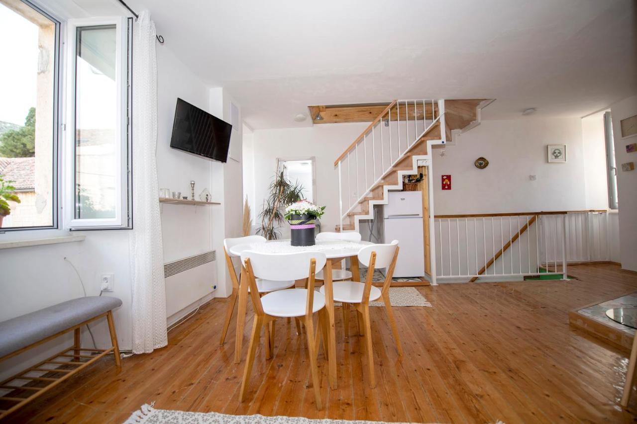 Beachfront Studio Andrina Vis Dış mekan fotoğraf